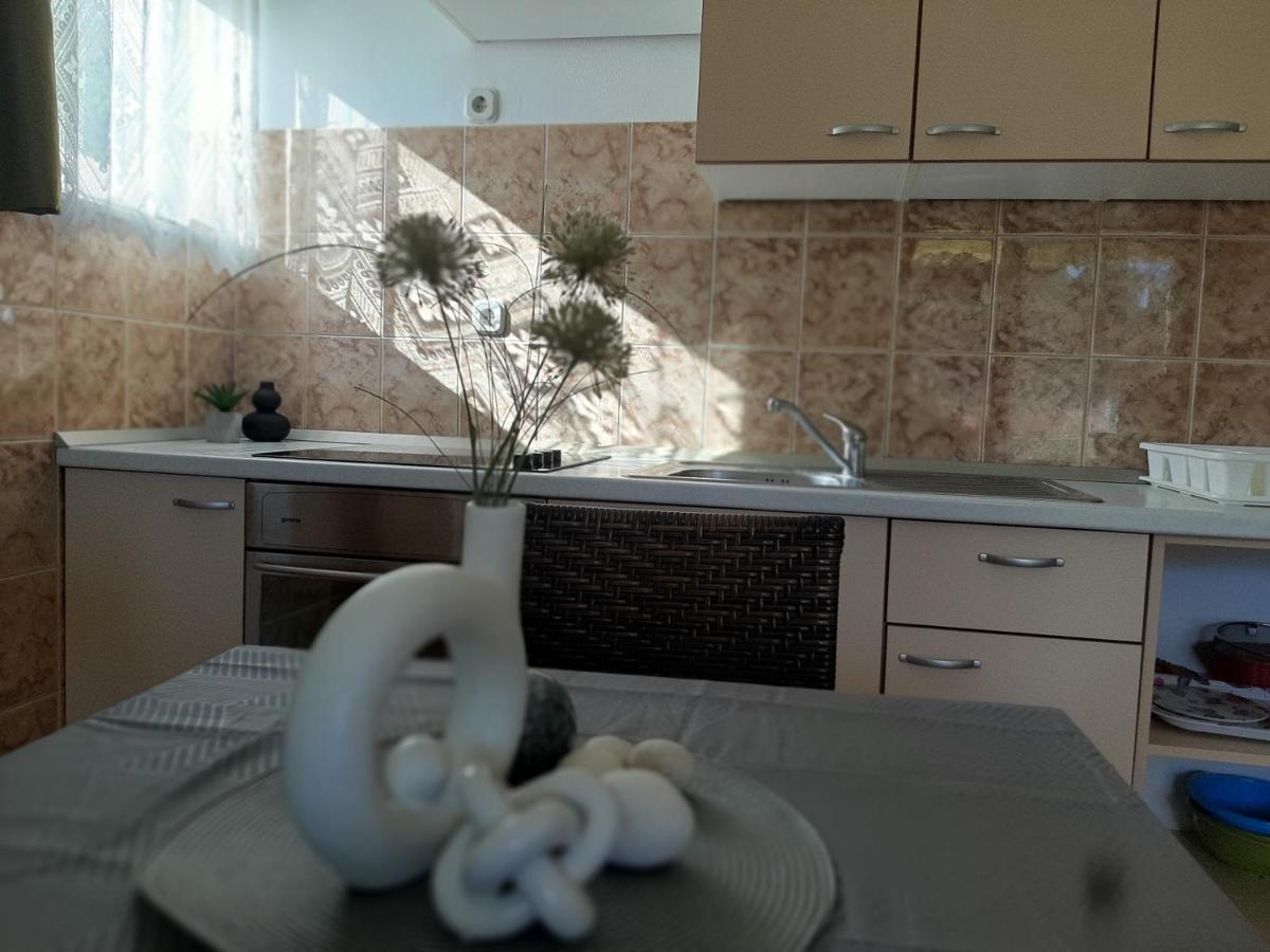 Apartments Lemongarden Duće Eksteriør bilde