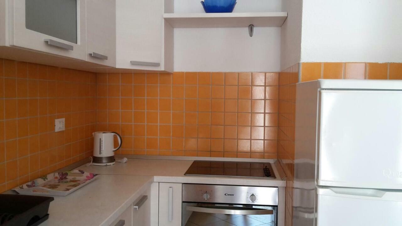 Apartments Lemongarden Duće Eksteriør bilde