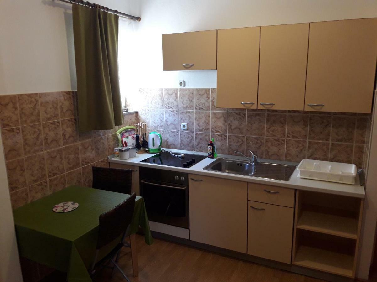 Apartments Lemongarden Duće Eksteriør bilde